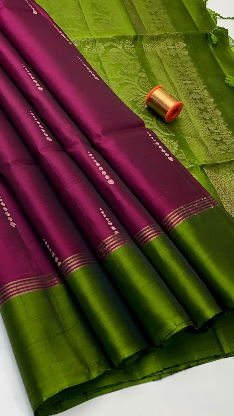 Kanchi Handloom Soft Silk Floral Zari Border Saree